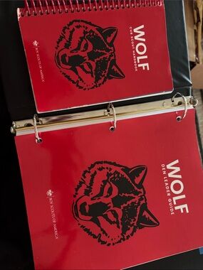 Wolf Cub Scout Handbook & Den Leader Guide  •Boys Scouts of America•